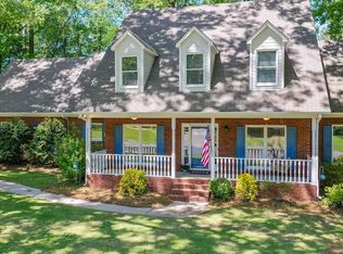 6016 Woodvale Rd, Helena, AL 35080