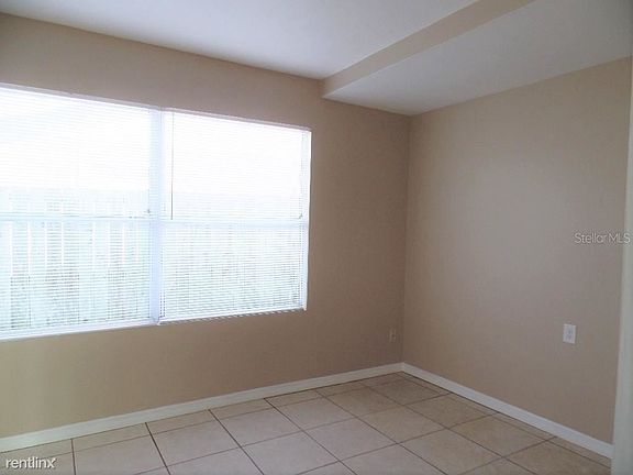 4th image of 3939R 13th Ave N