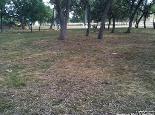 9275 Schoenthal Rd, Garden Ridge, TX 78266