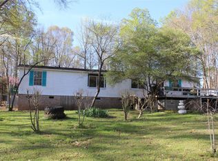 453 Lakedale Dr, Clover, SC 29710