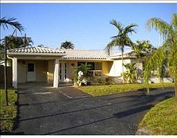5th image of 1551 NE 40th Ct