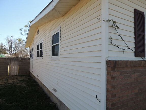 2nd image of 2516 Beechwood St