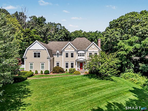 2nd image of 40 Valeview Road