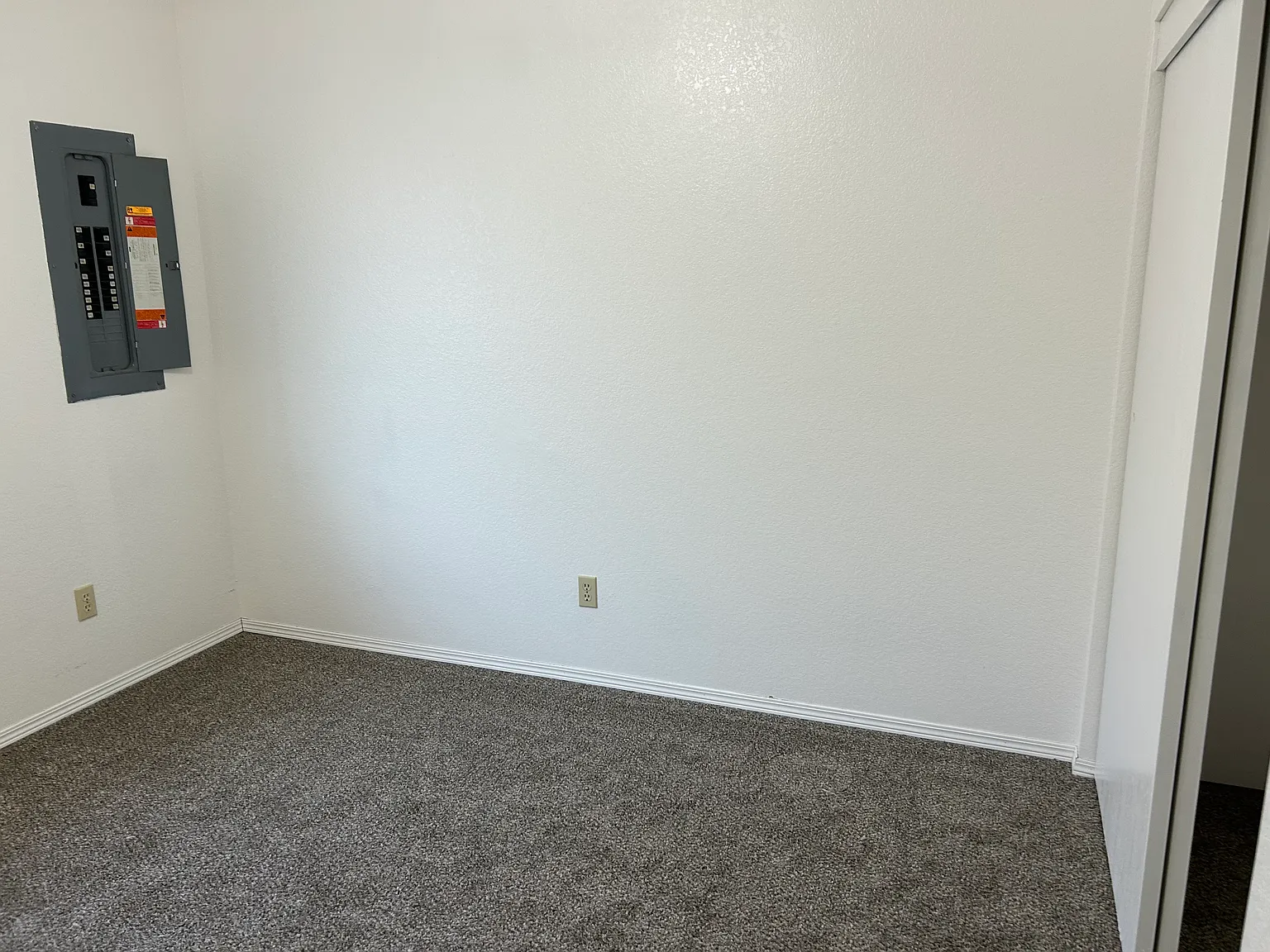 2 bed, 1104 sqft, $1,400 — Photo 4