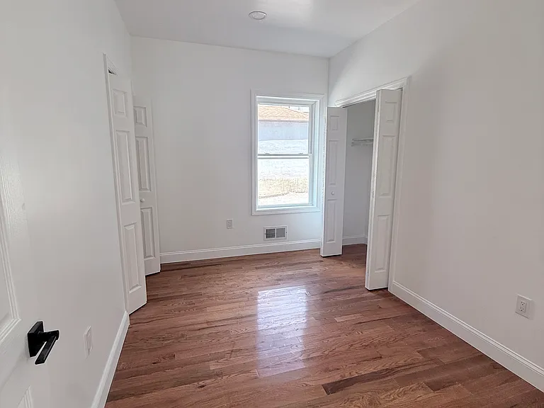 41 Sampson St #1 — Photo 8