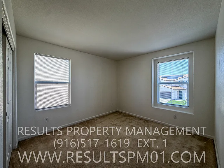 4329 Gentry Way — Photo 32