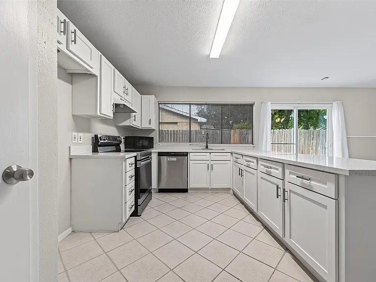 22803 Carter Moir Ln — Photo 10