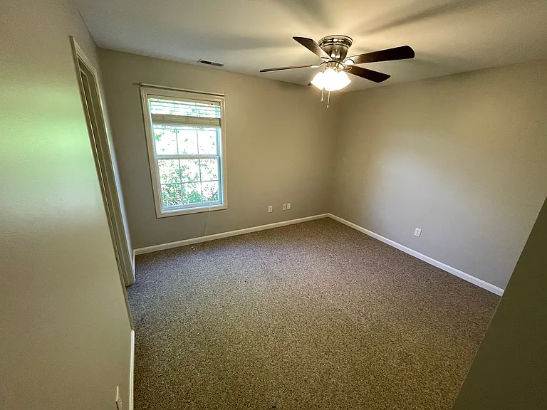10704 Copper Ridge Dr — Photo 23