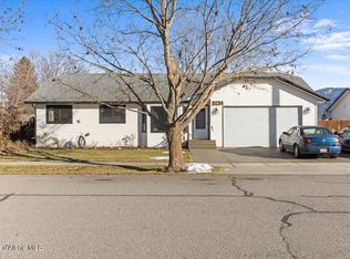 9134 N Orange Blossom Ct, Hayden Lake, ID 83835