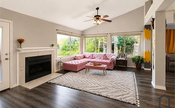 1128 Prospect Dr — Photo 5
