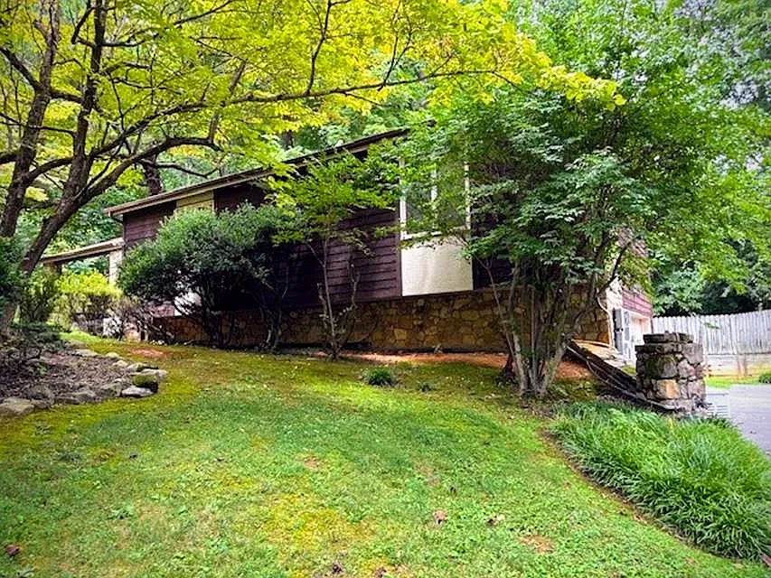 N Foxxborough Ln, Johnson City — Photo 3