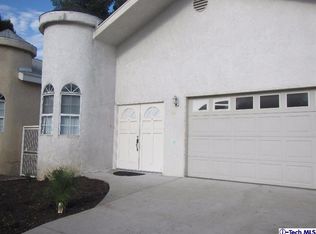 10238 Whitegate Ave, Sunland, CA 91040