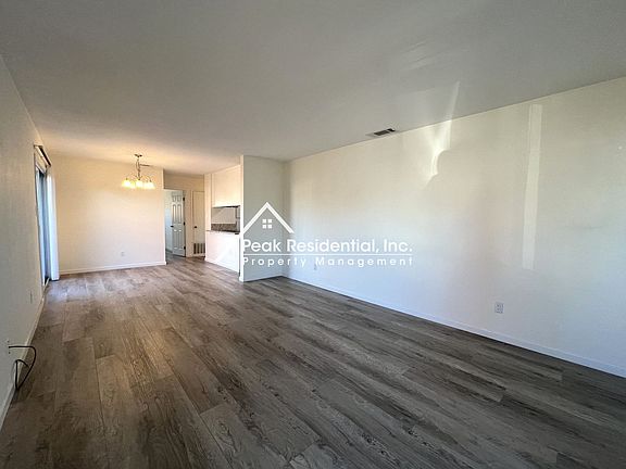 4th image of 9636 Lake Natoma Dr