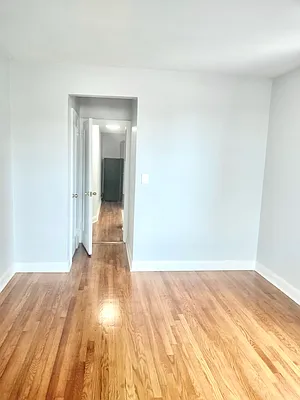 Rented by Chana Ofek, LREB | media 31