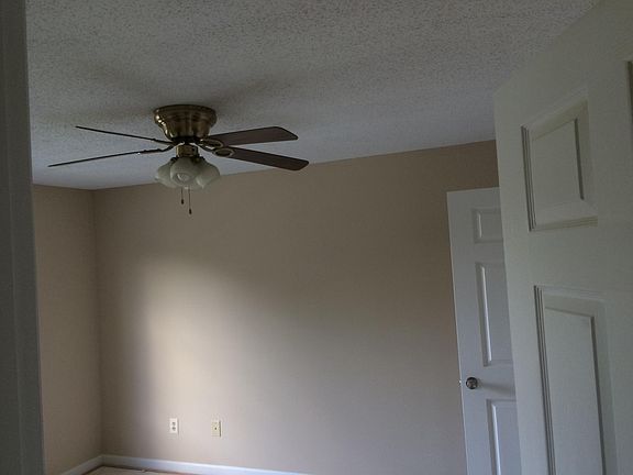 5th image of 521 Mystic Dr APT G