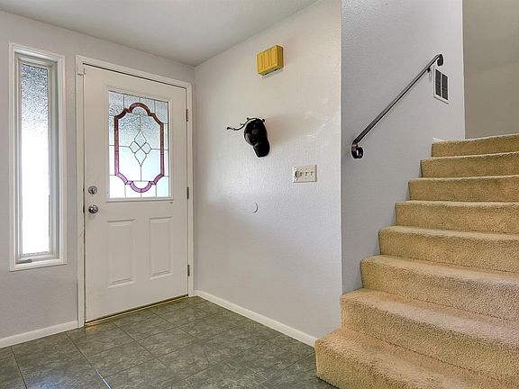 5th image of 1279 Johnson Ave