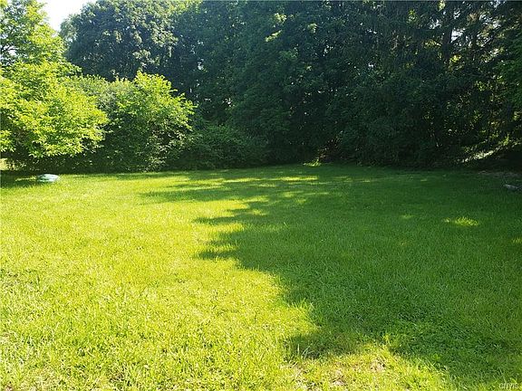 4th image of 106 Camillus Park Dr