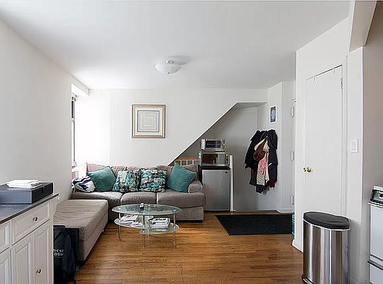 2nd image of 310 W 95th St #1EE