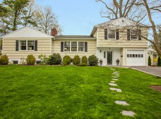 45 Allendale Dr, Rye, NY 10580