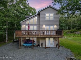 170 Robin Way, Lackawaxen, PA 18435