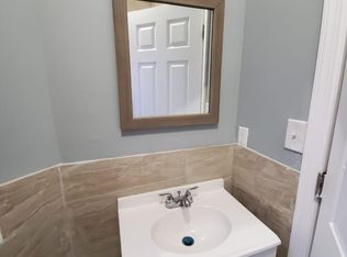 213 Hunterdon St #B1, Newark, NJ 07103