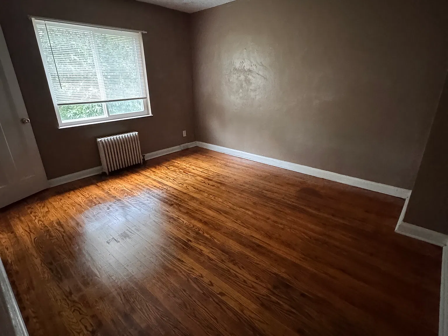 2 bed, 900 sqft, $950 — Photo 4