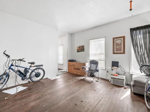 wichita-kansas-77355597 picture