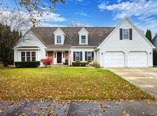 1128 E Capitol Dr, Appleton, WI 54911