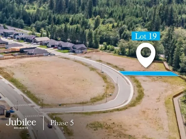 741 Salmonberry St, Campbell River, BC V9H 0G1