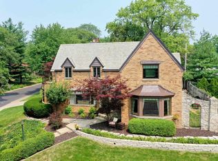 103 W Stratford Dr, Peoria, IL