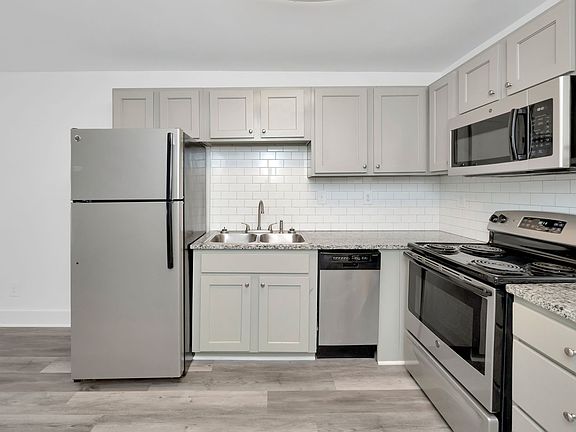 2nd image of 1501 15th Ave S #6