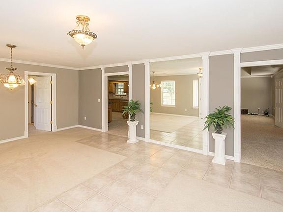 5th image of 27247 E 14th St