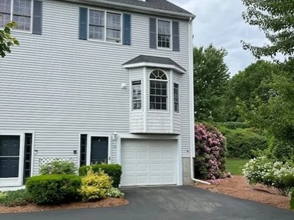 10 Sunnyside Dr Unit 10, Plainville, MA 02762