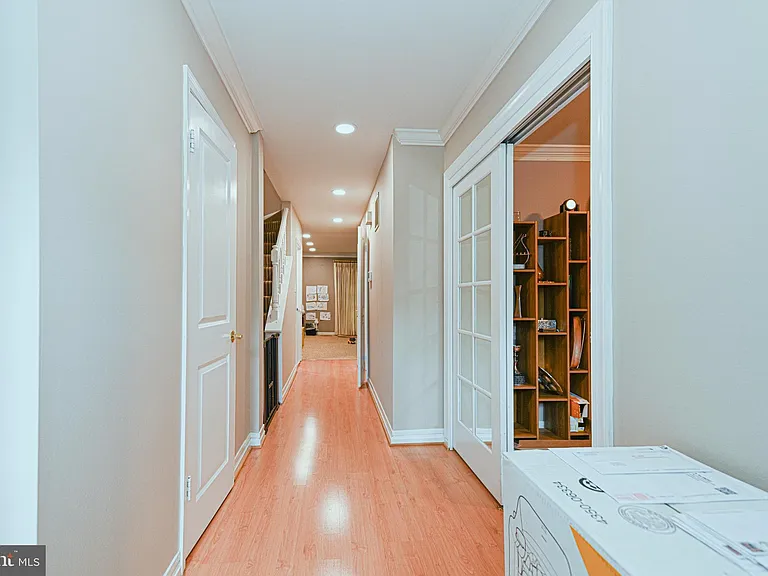 7377 Montcalm Dr — Photo 4