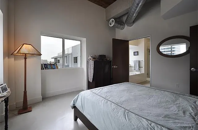 800 Brazos St #1301 — Photo 12