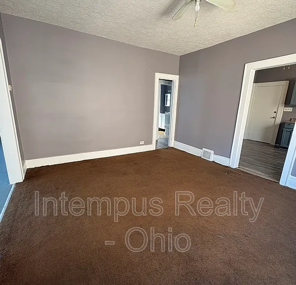 942 Eddy Rd #2 — Photo 12