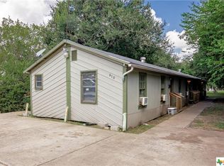 610 W Brazos St, Victoria, TX 77901