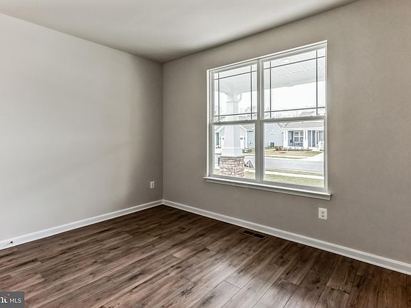 5th image of 13162 Laurel Leaf Dr