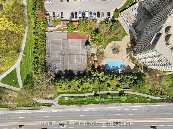 3rd image of 610 Bullock Dr #803
