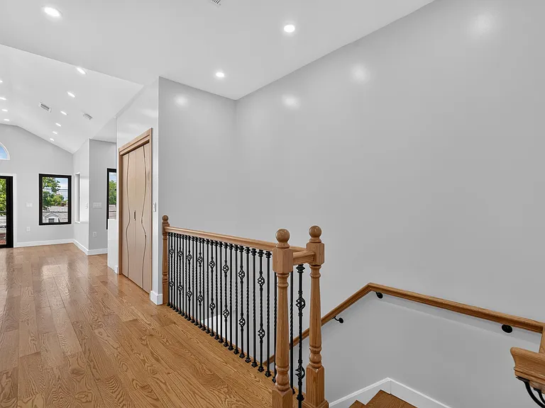 482 John F Kennedy Blvd #2 — Photo 11