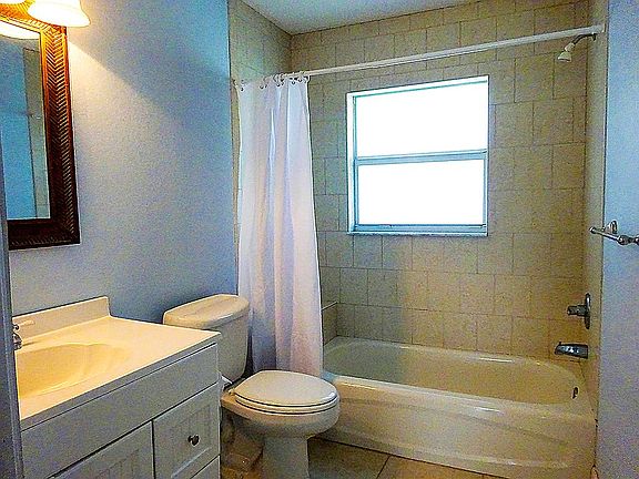 4th image of 5164 SE 44th St
