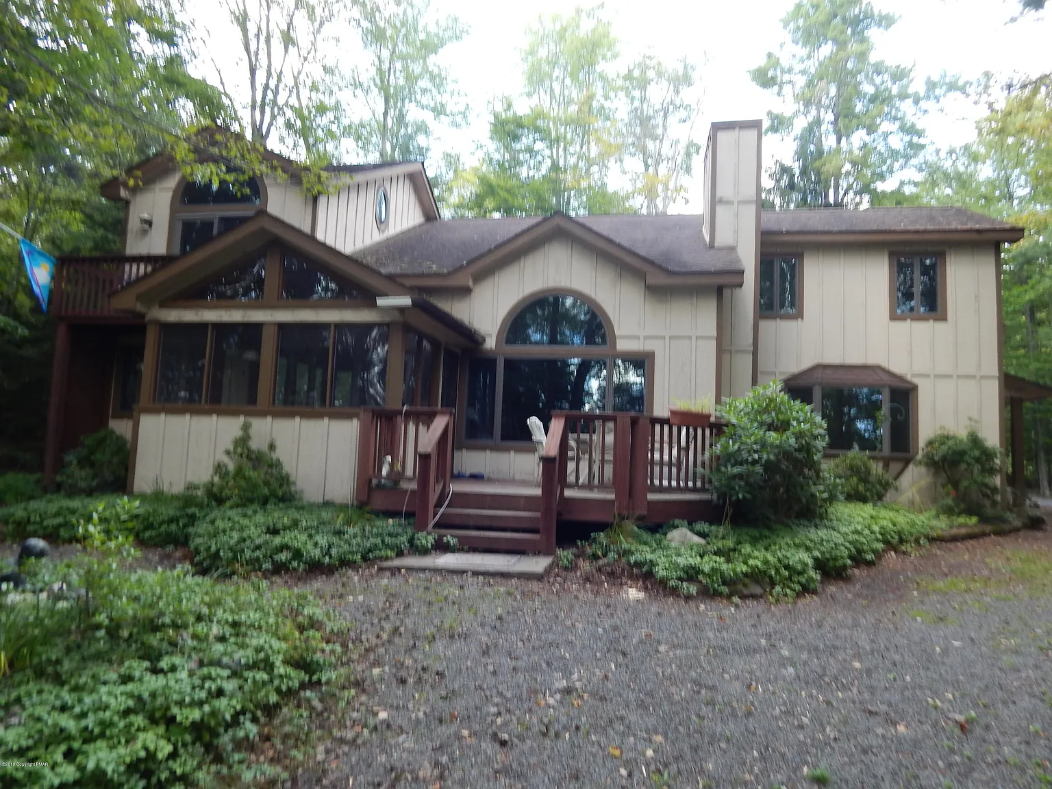 5236 Woodland Ave photo 1