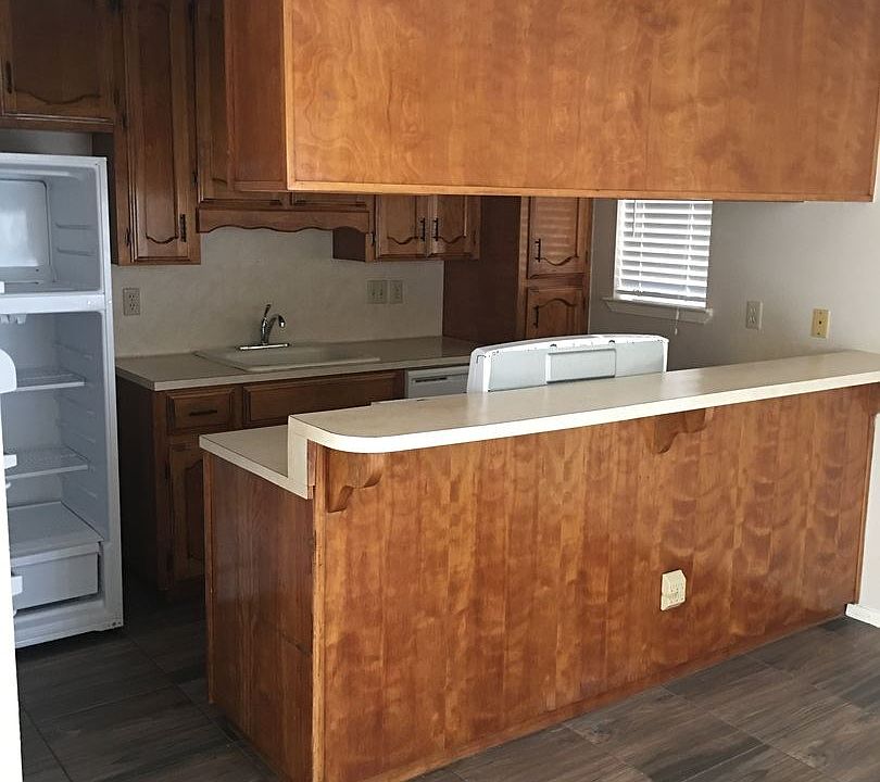 2nd image of 1505 Cardinal Ave APT 1