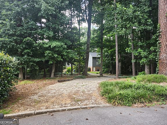 4th image of 2383 Pine Cove Dr