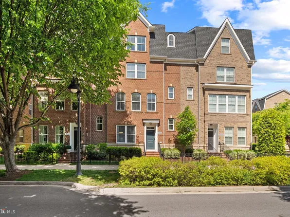 322 Crown Park Ave, Gaithersburg, MD 20878