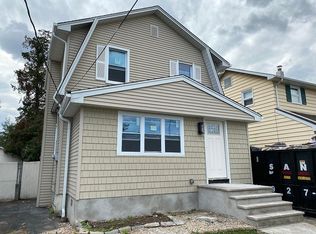 398 Forest Ave, Lyndhurst, NJ 07071