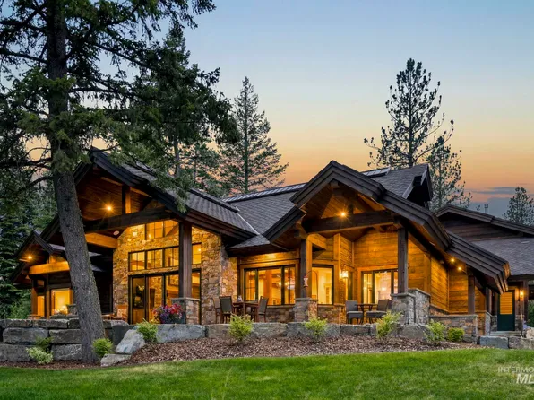 976 Discovery Dr, Cascade, ID 83611