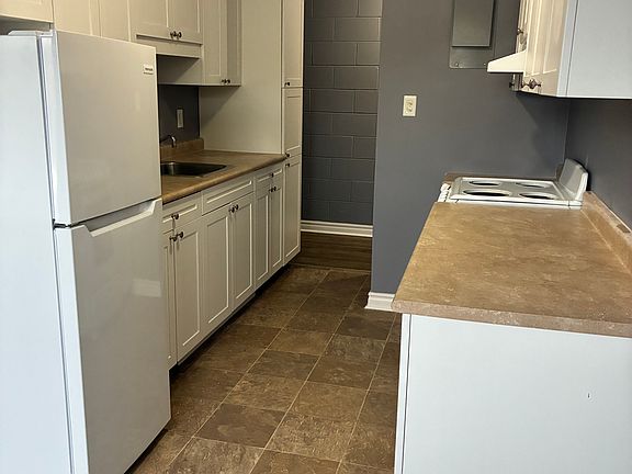2nd image of 37 Moira St E #104
