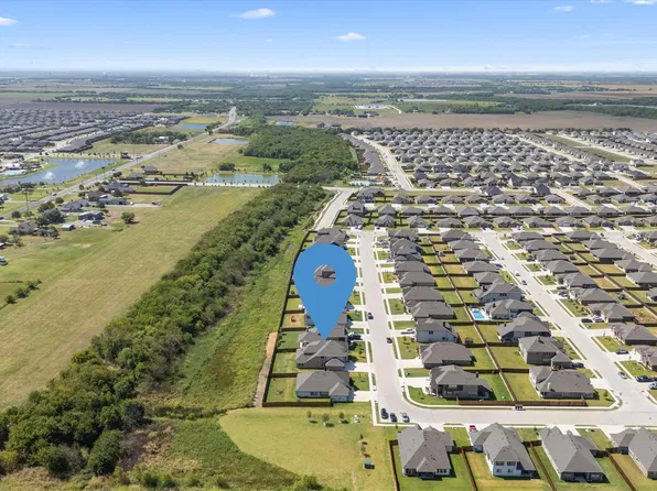 805 Willowbanks Dr, Nevada, TX 75173