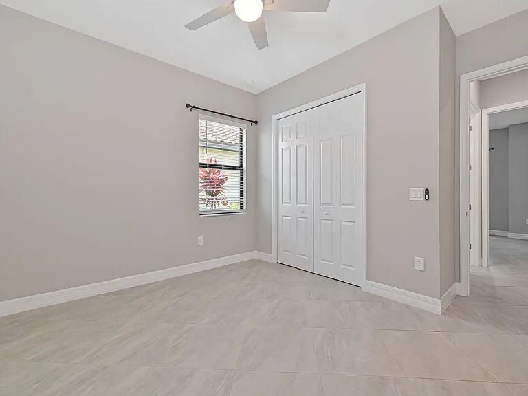 28076 Foxrock Ct — Photo 27